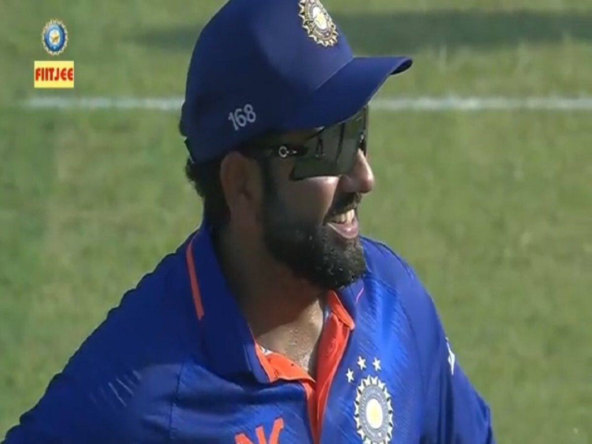 IND v AUS: रोहित की गलती ने कराया टीम का बड़ा नुकसान, अक्षर ने 1 गेंद पर खाए 7 रन